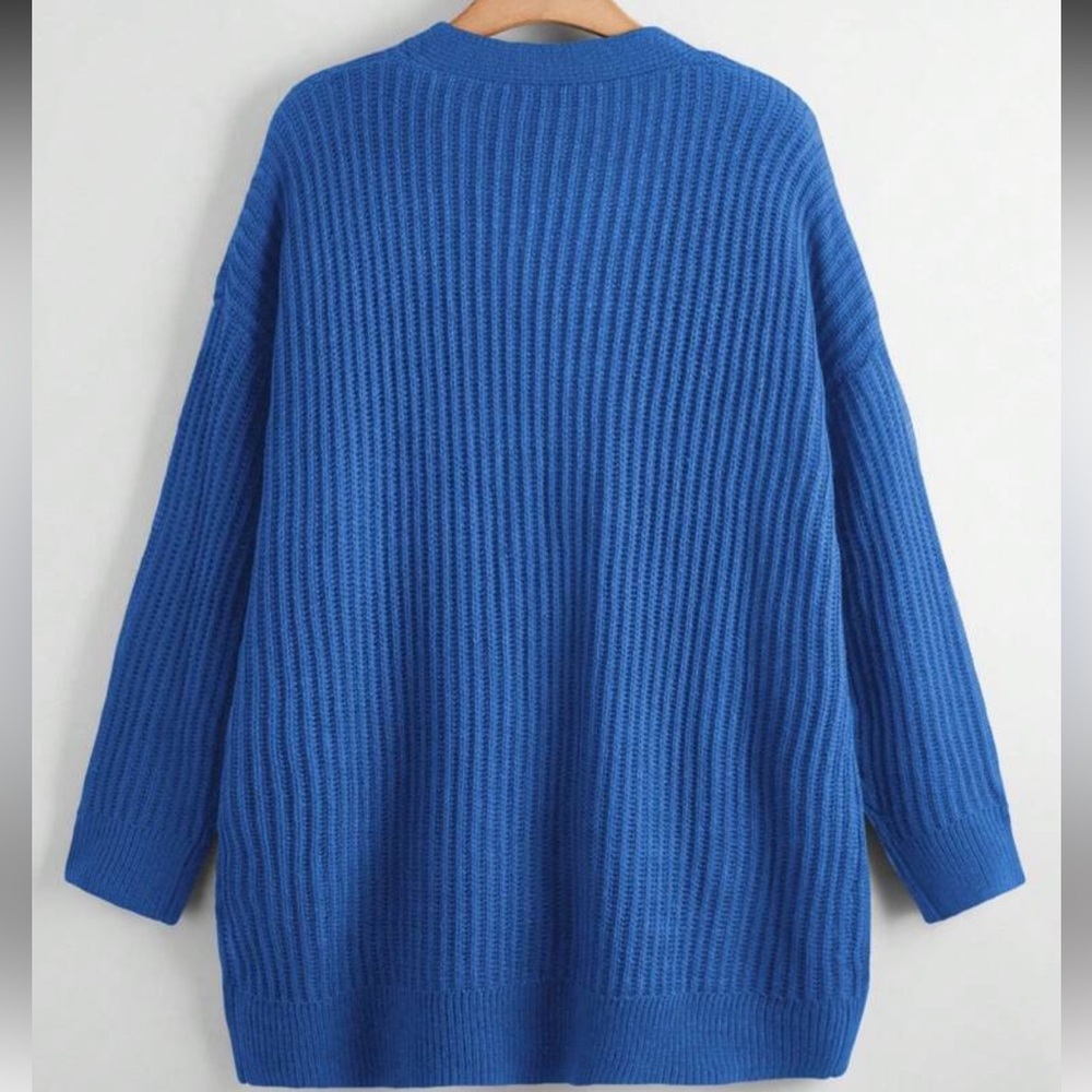 💙 PLUS Blue Cardigan 💙 - Picture 2 of 5
